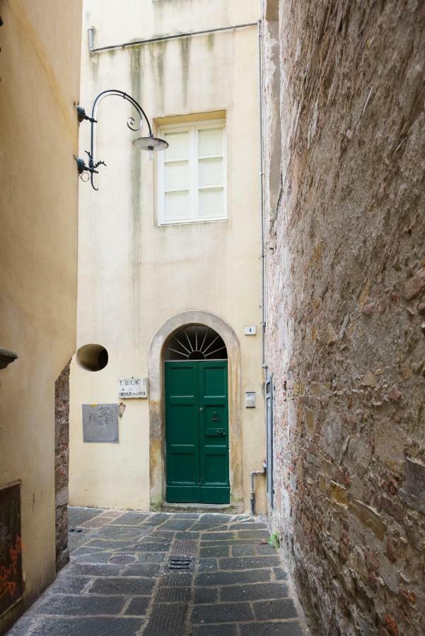 Colorato E Vivace Bilocale Διαμέρισμα Λούκα Εξωτερικό φωτογραφία